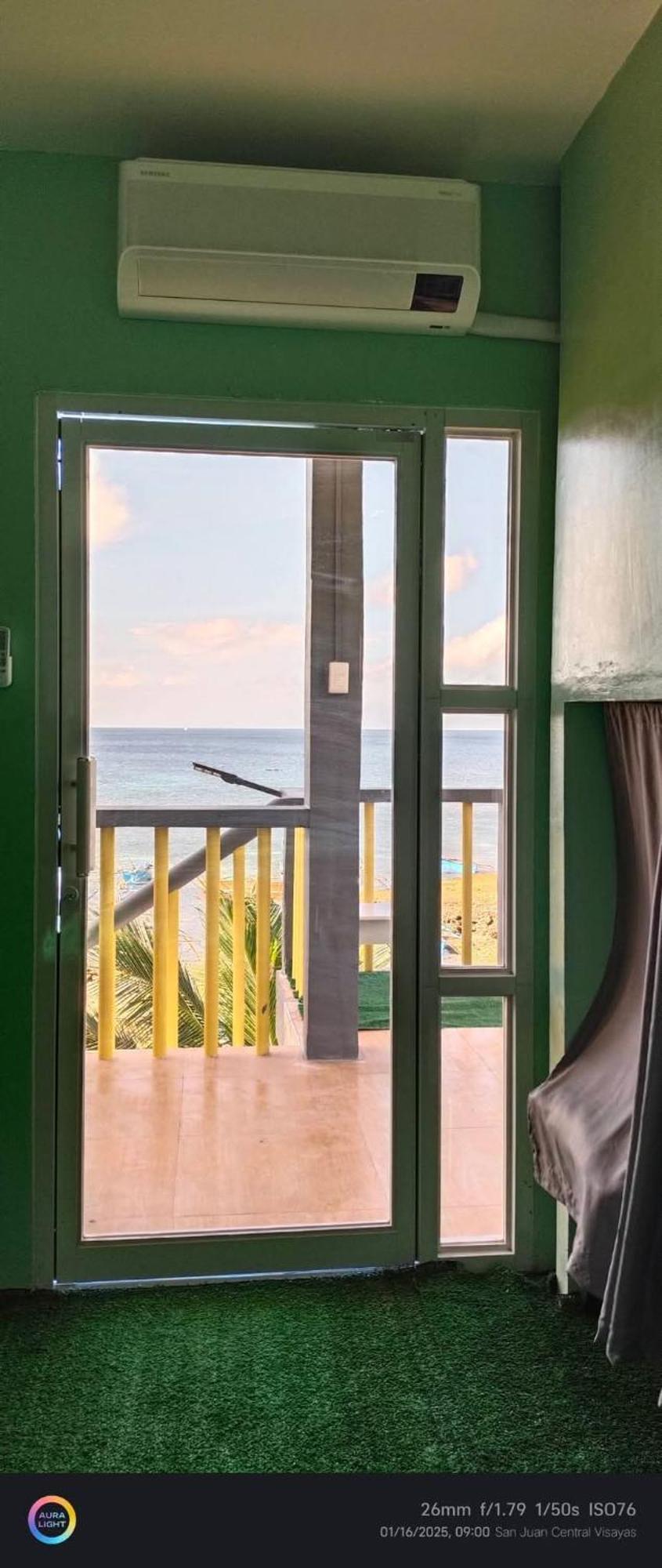 Kobe's Beachfront Haven Apartment